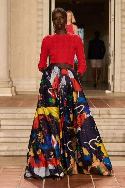 Look 56